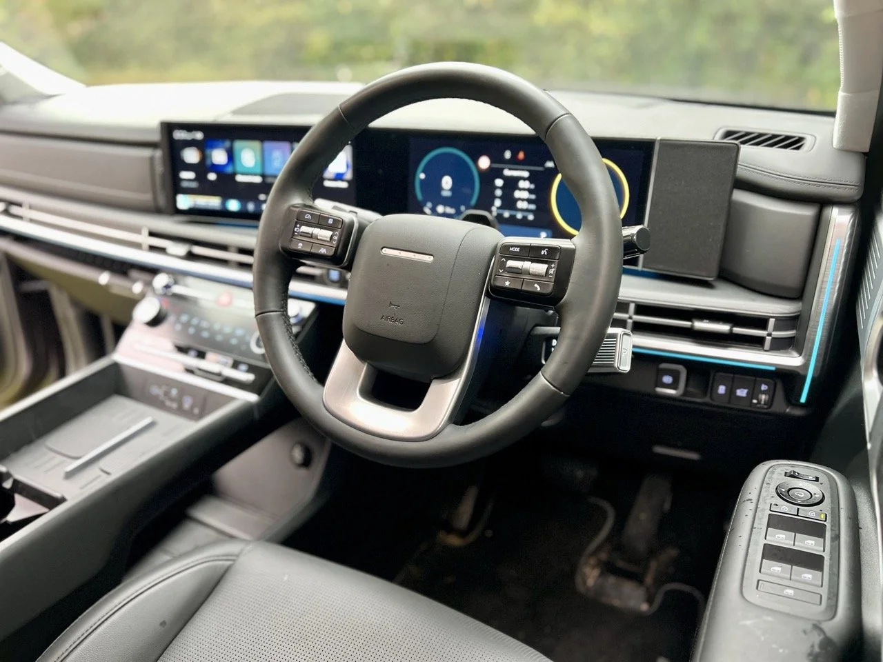 2025 Hyundai Santa Fe dash layout