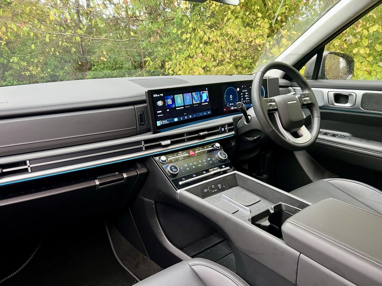 2025 Hyundai Santa Fe dash layout
