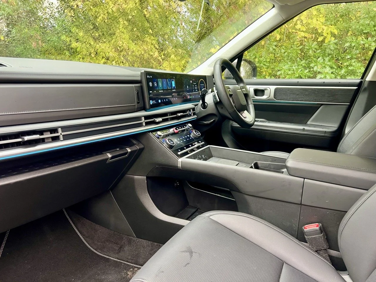 2025 Hyundai Santa Fe dash layout