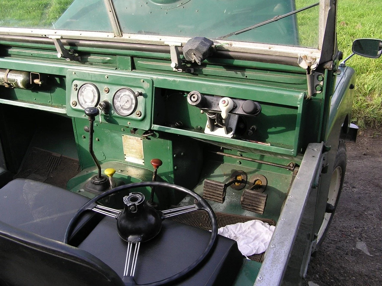 Tink, 1955 Series 1 Land Rover Broken Steering Box