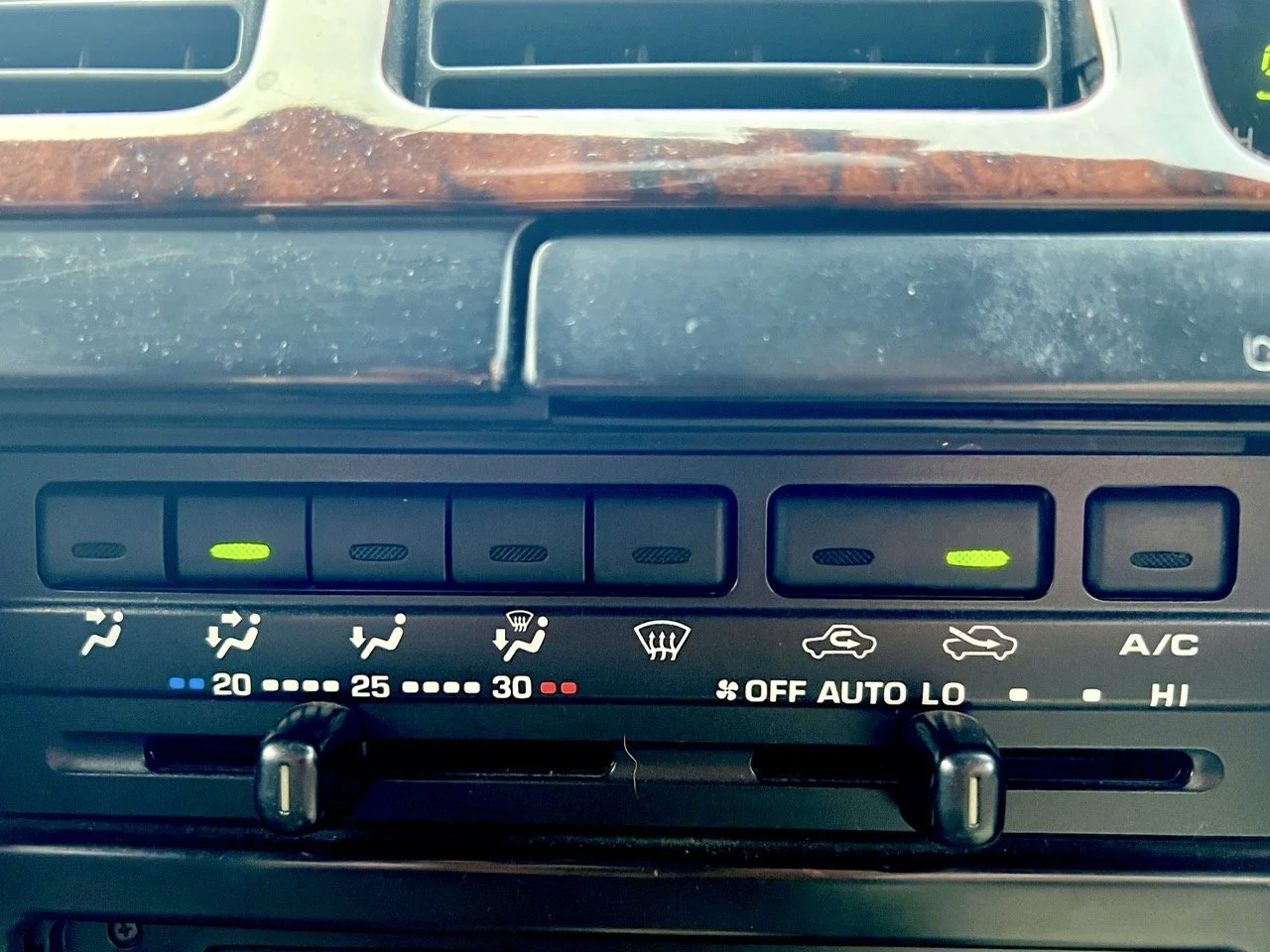 1996 Toyota Hilux Surf 4Runner heater controls