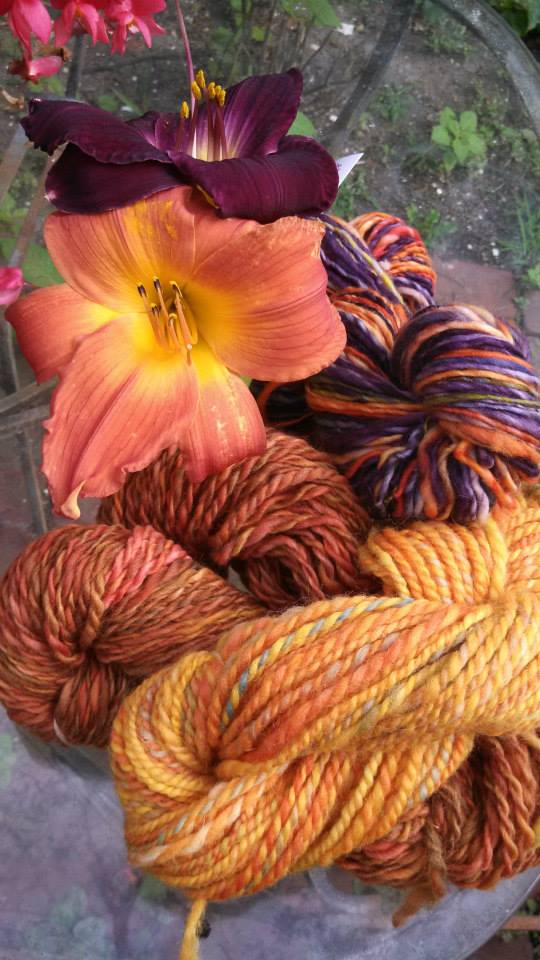 daylily yarn.jpg