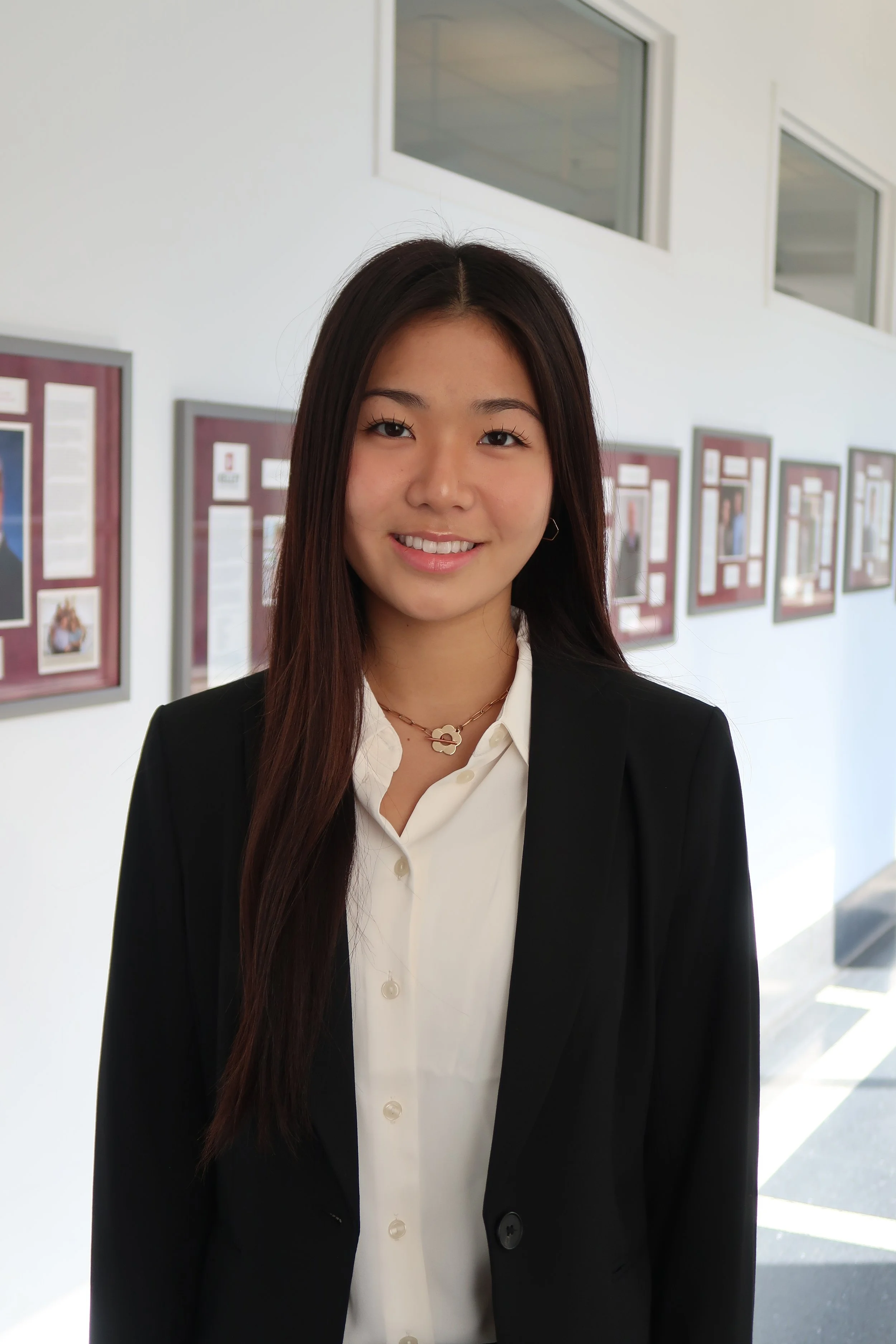 DIANA CHO, ASSOCIATE