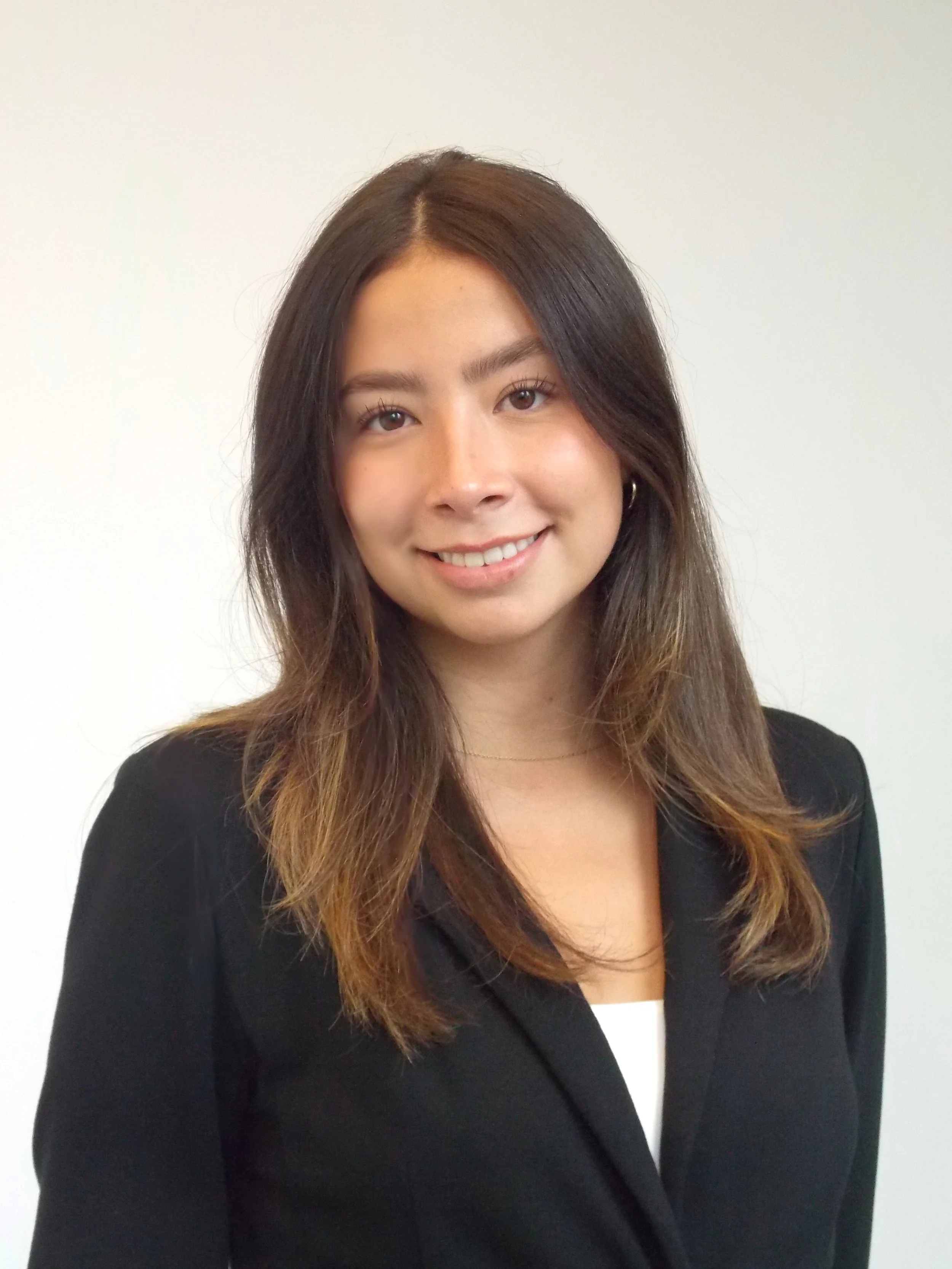 SOFIA SCOTT, ASSOCIATE