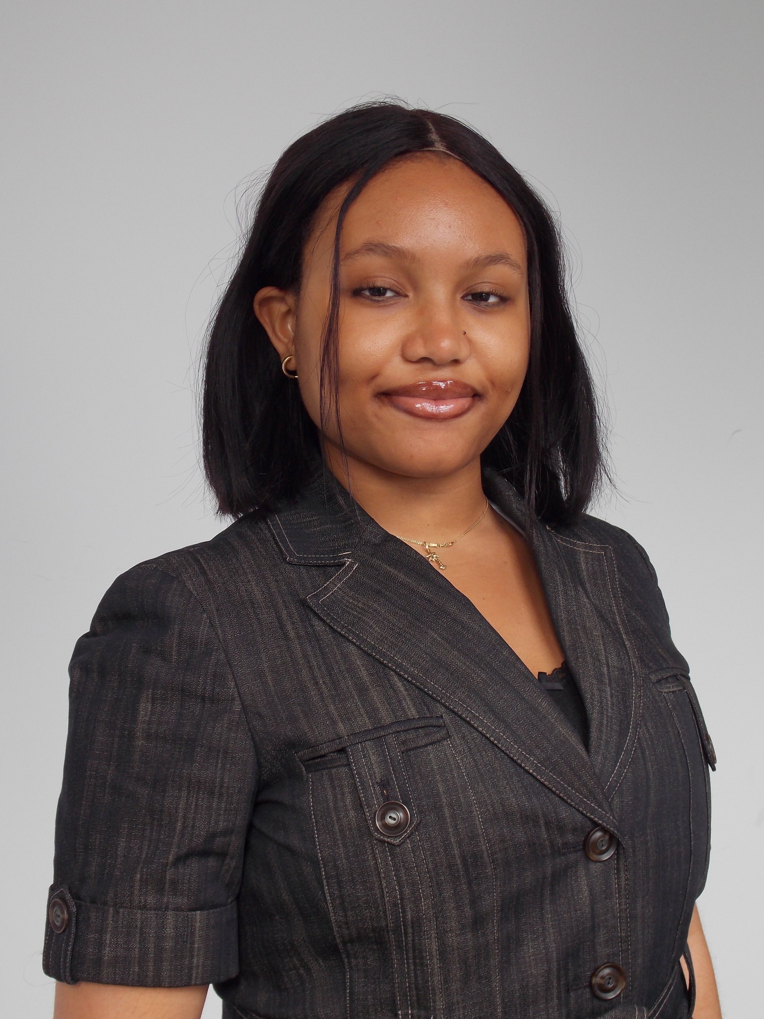 OLUOMACHUKWU KANU, ASSOCIATE