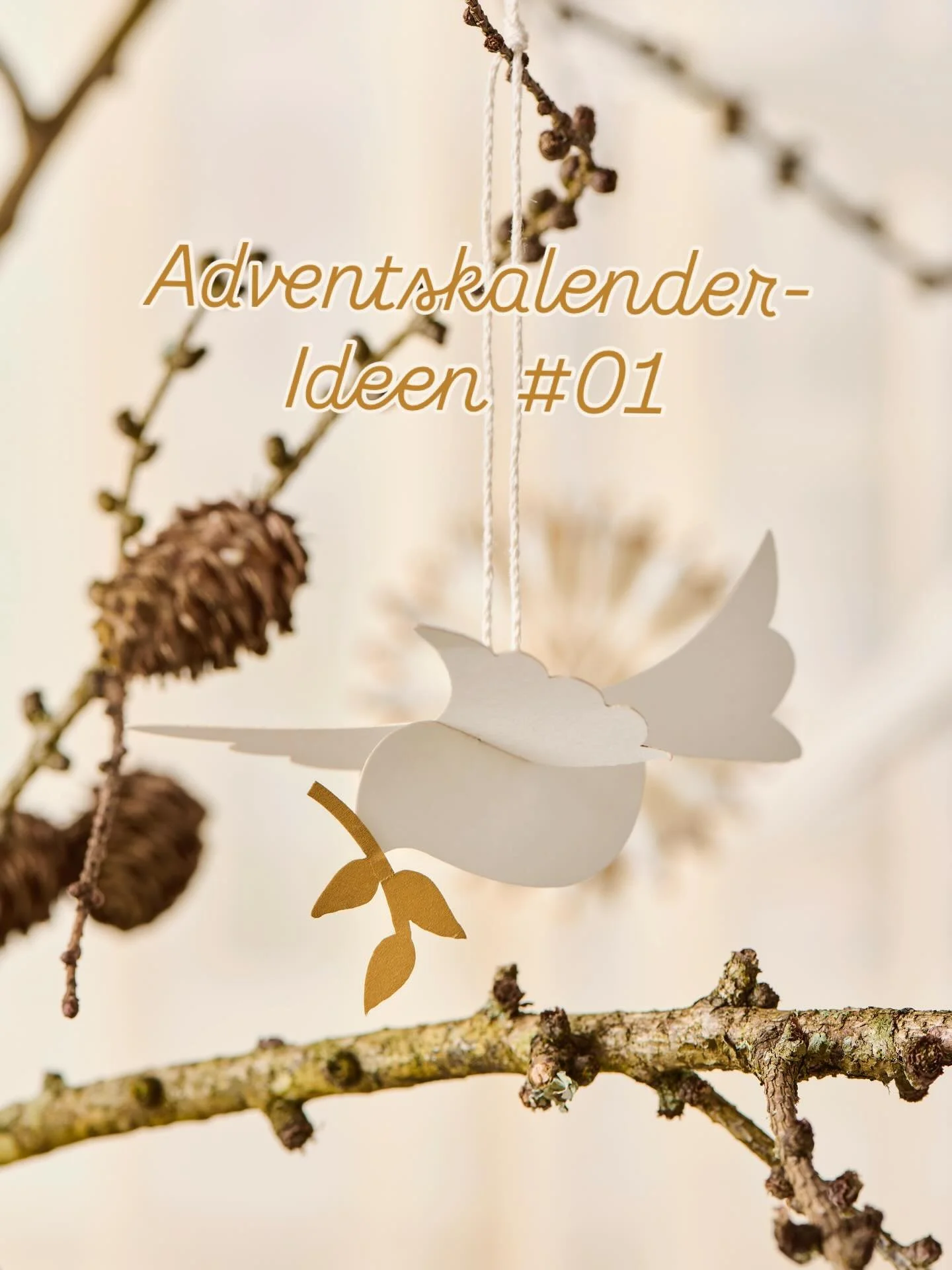 Kleine, feine Anh&auml;nger von @iblaursen aus Papier und Messing sind eine zauberhafte Idee f&uuml;r deinen selbst bef&uuml;llten Adventskalender! ⭐️⭐️

👉🏻 Welcher Anh&auml;nger gef&auml;llt dir am besten? Schreib es in die Kommentare! Dort findes