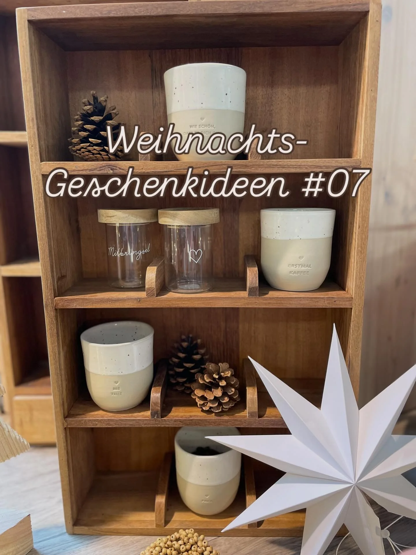 Geschenkidee #07

Dieses wundersch&ouml;ne Tassenregal von @iblaursen ist ein echtes Highlight f&uuml;r jede K&uuml;che! Es sorgt f&uuml;r Ordnung und macht jede Bechersammlung zum Hingucker! ☕🤎

Haben deine Lieblingstassen schon den Platz, den sie 