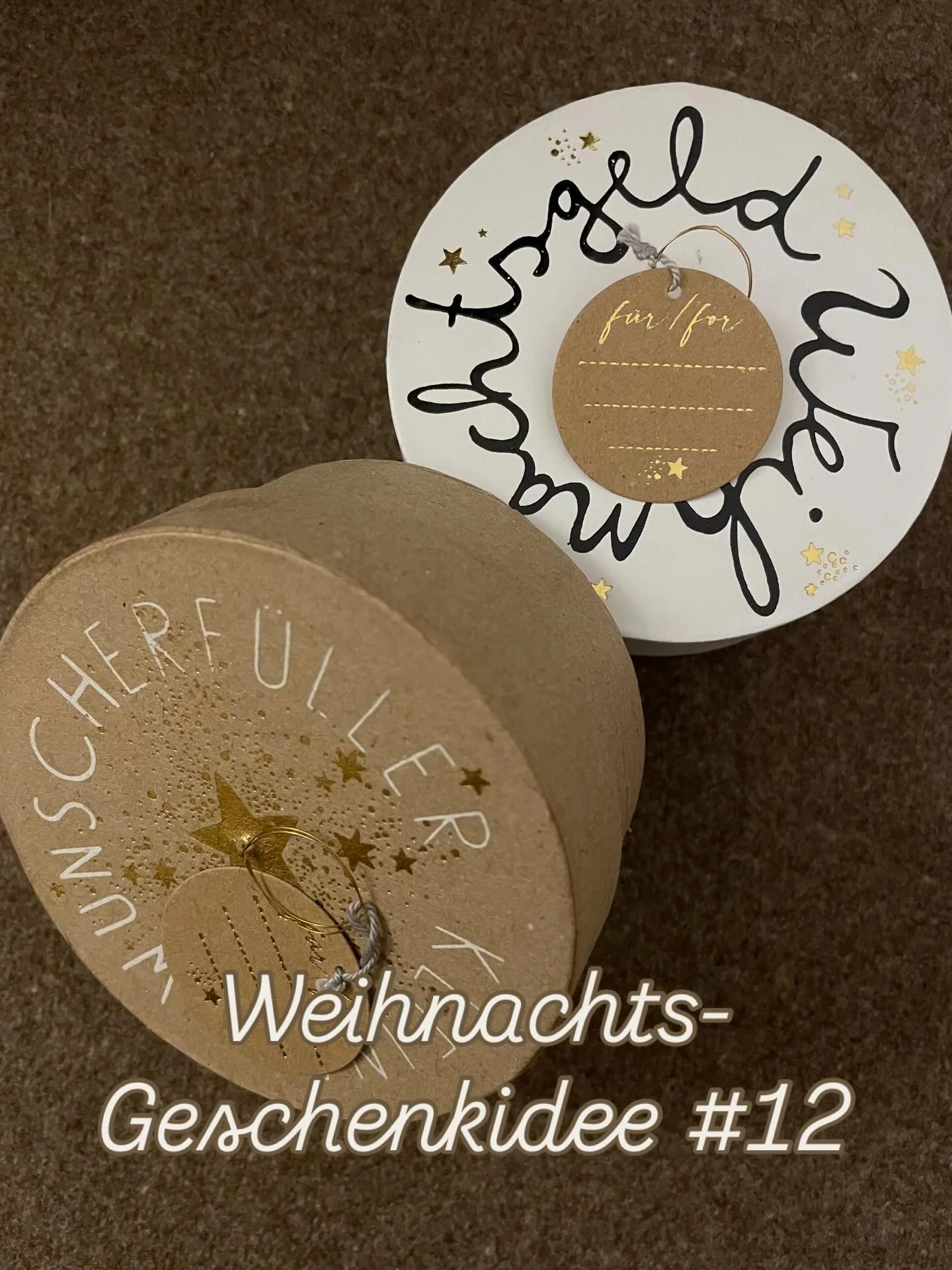 Geschenkidee #12

Ein Geldschein im Umschlag? Langweilig?! Das finden wir auch! Die liebevoll gestalteten Geldgeschenk-Boxen von @goodoldfriendsgmbh machen aus jedem Geldschein ein kleines Erlebnis. 🎁✨

#geldgeschenk #geschenkideen #weihnachtsgesche