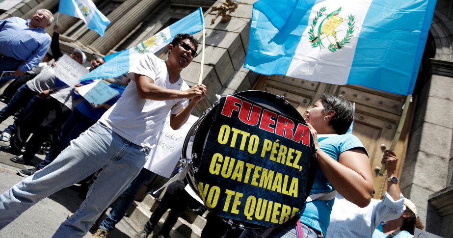 Guatemalans demand prosecution of ex President Otto Perez on corruption charges