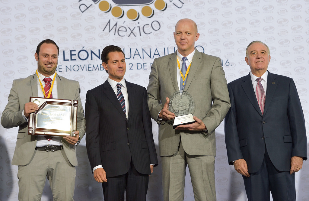 Mexican President Enrique Peña Nieto with Export Executives