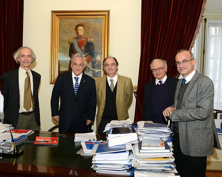 Sebastían Piñera (second from left) with Chilean businessmen