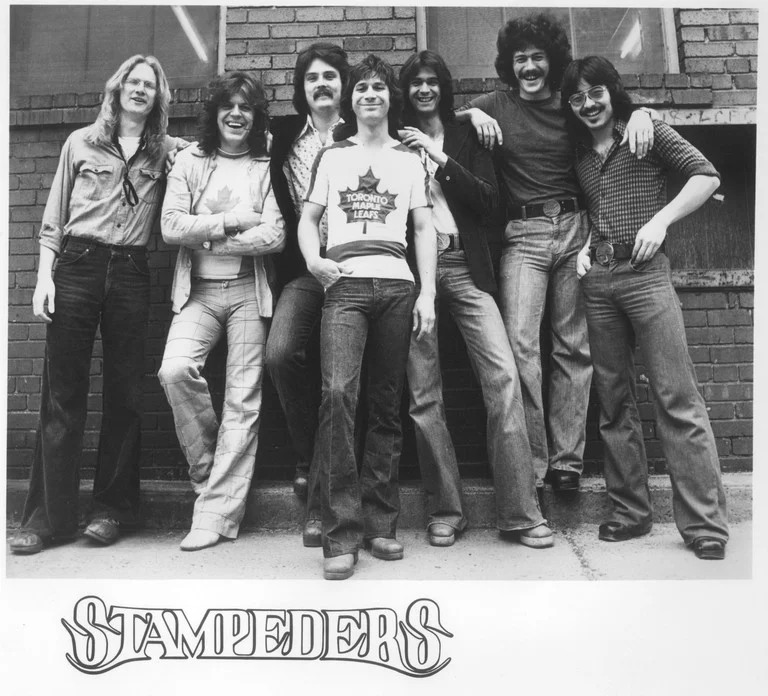 Stampeders expansion 1975 : David Norse-Eyle, Ronnie King, Rich Dodson, Kim Berly, Gary Scrutton, Gibby LaCasse, Ian Kojima