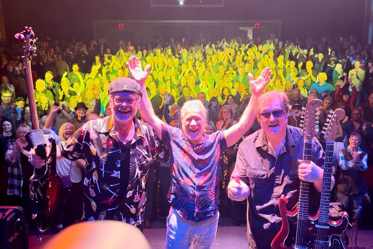 What a crowd last night in Oshawa! 🤩 Thanks for helping sell out @regenttheatreoshawa - you were a wonderful audience! Off to Oakville tomorrow evening.
