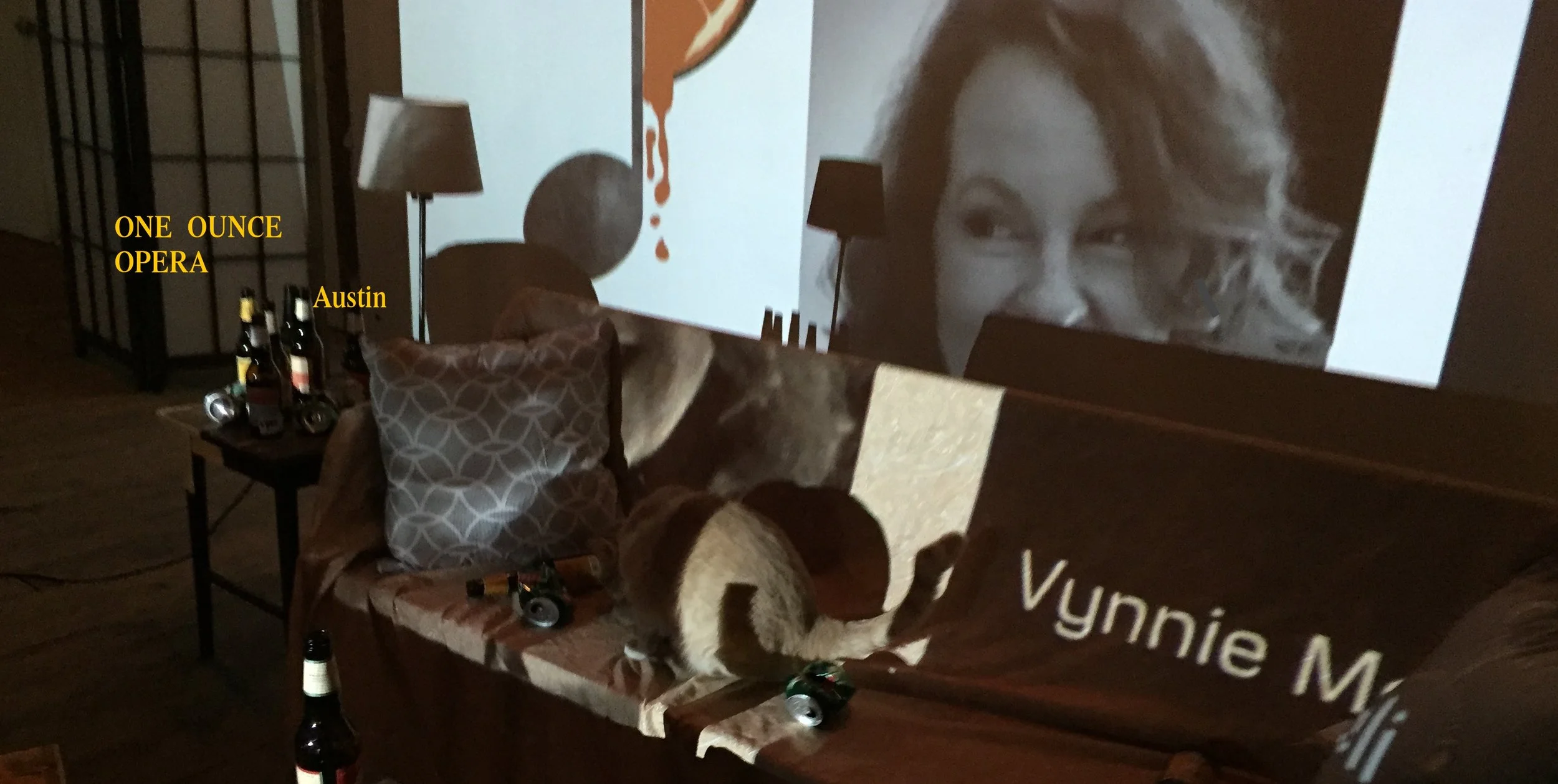 V - projection & set-OOOpera.w:text copy.jpg
