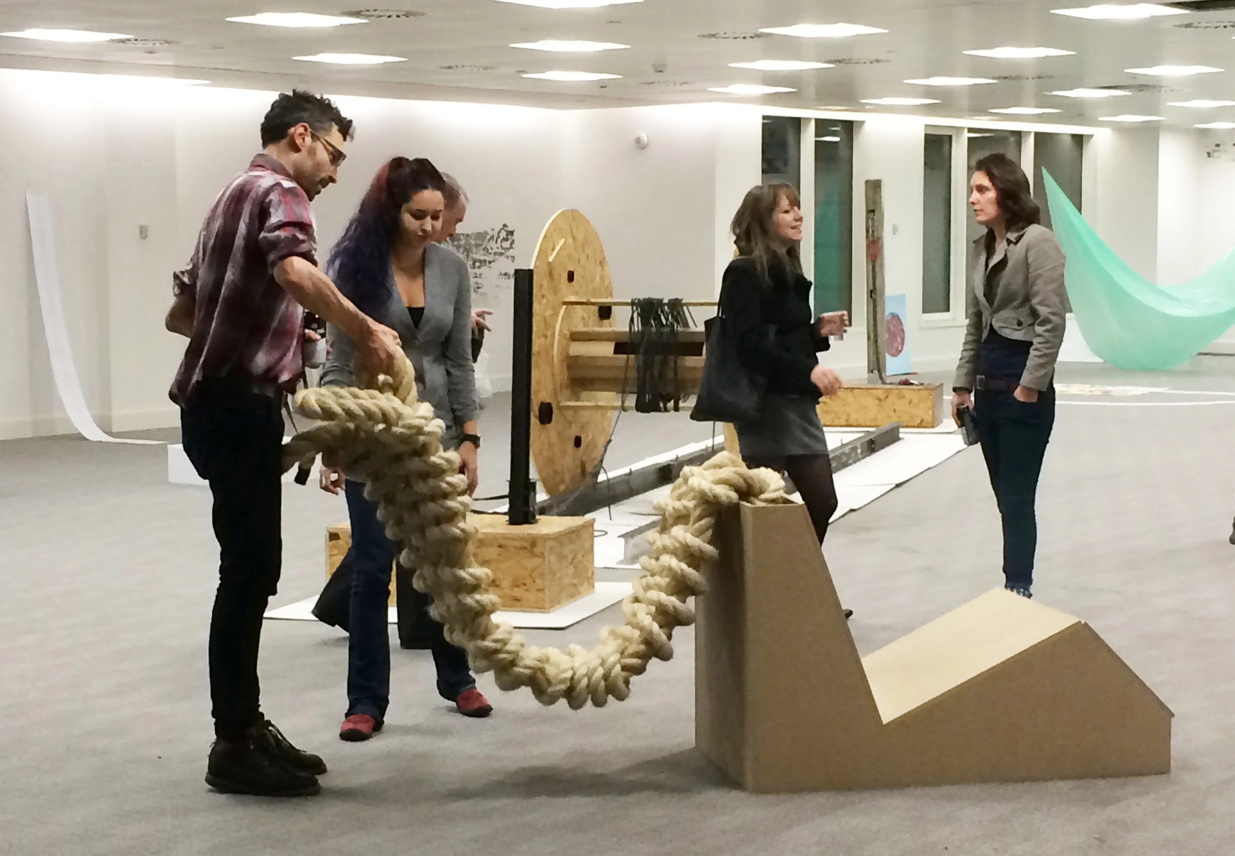 21d-Interactive spread-max10.jpg