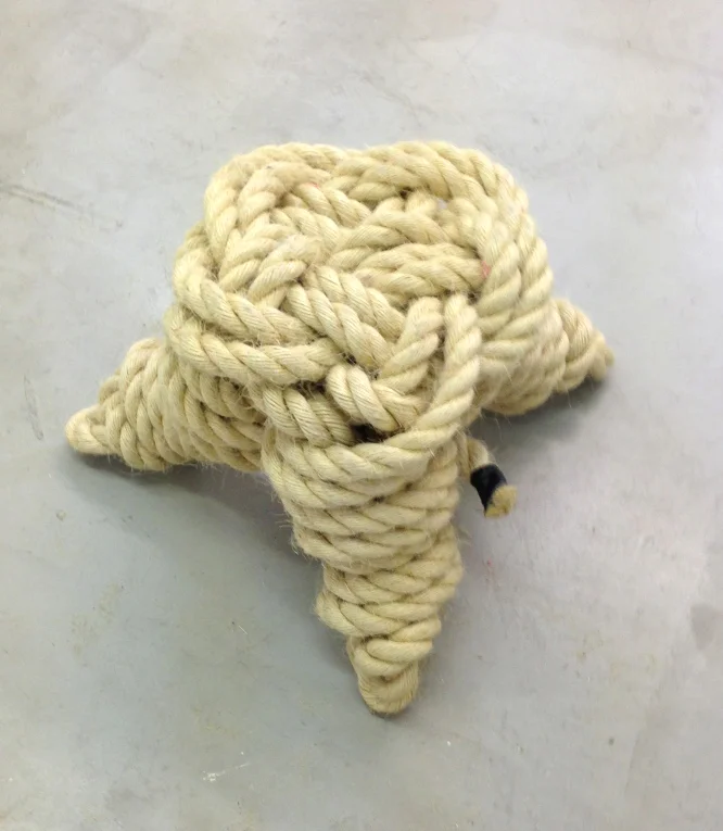 Rope stool1_1024 copy.jpg