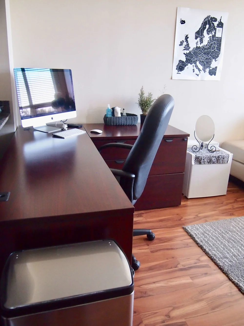 理想のパソコンデスクを求めて リビングのワークスペース改造計画 りすと私と暮らし