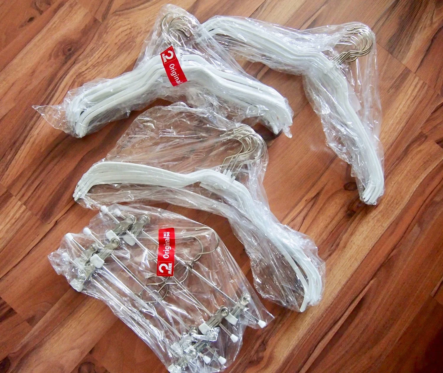 私と夫 全部で35本 買って満足のmawaハンガー わが家の種類とサイズ選びの実録 りすと私と暮らし