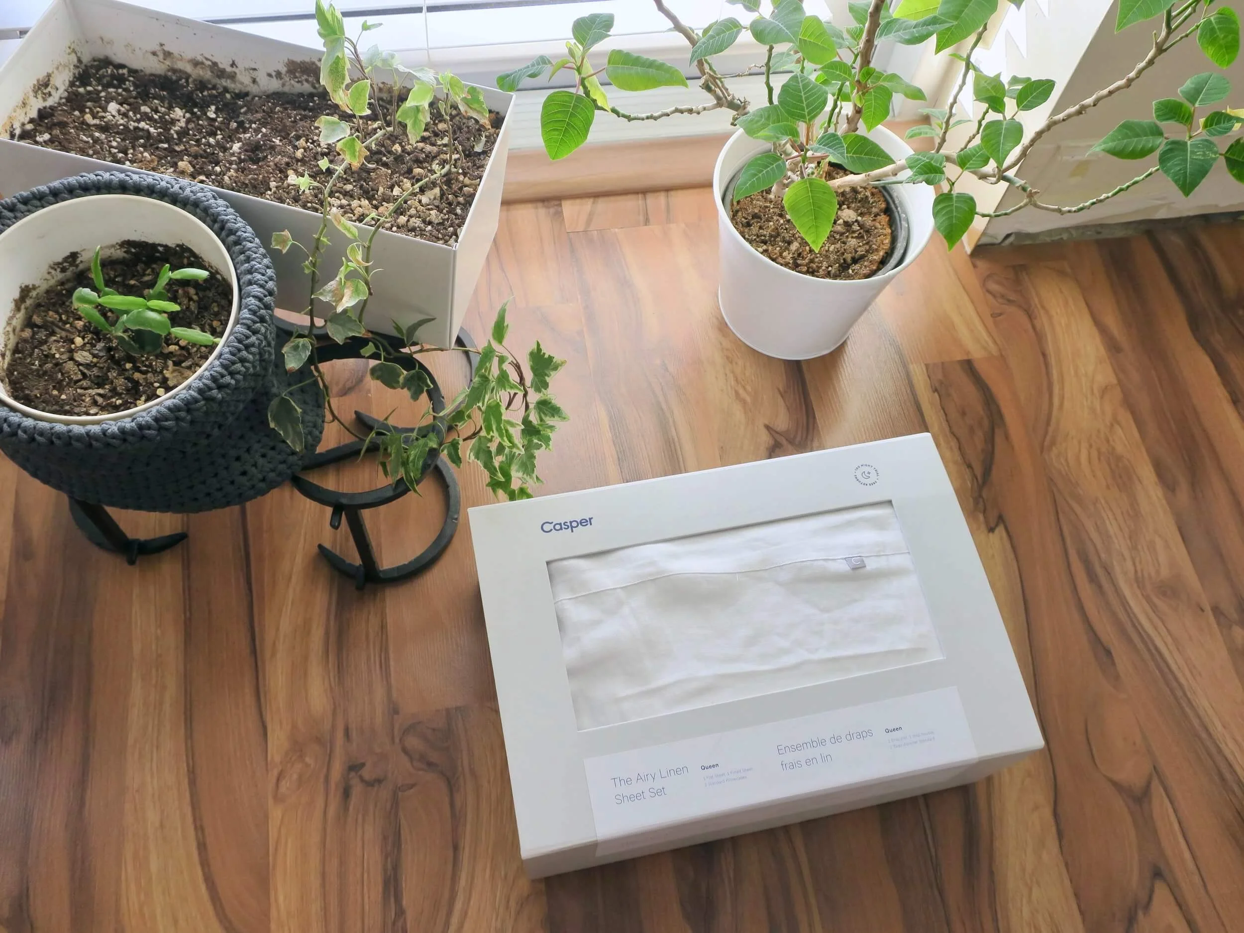 新しく買った寝具はリネンのシーツセットと枕。自分に合う？快適な眠りは得られるのか。