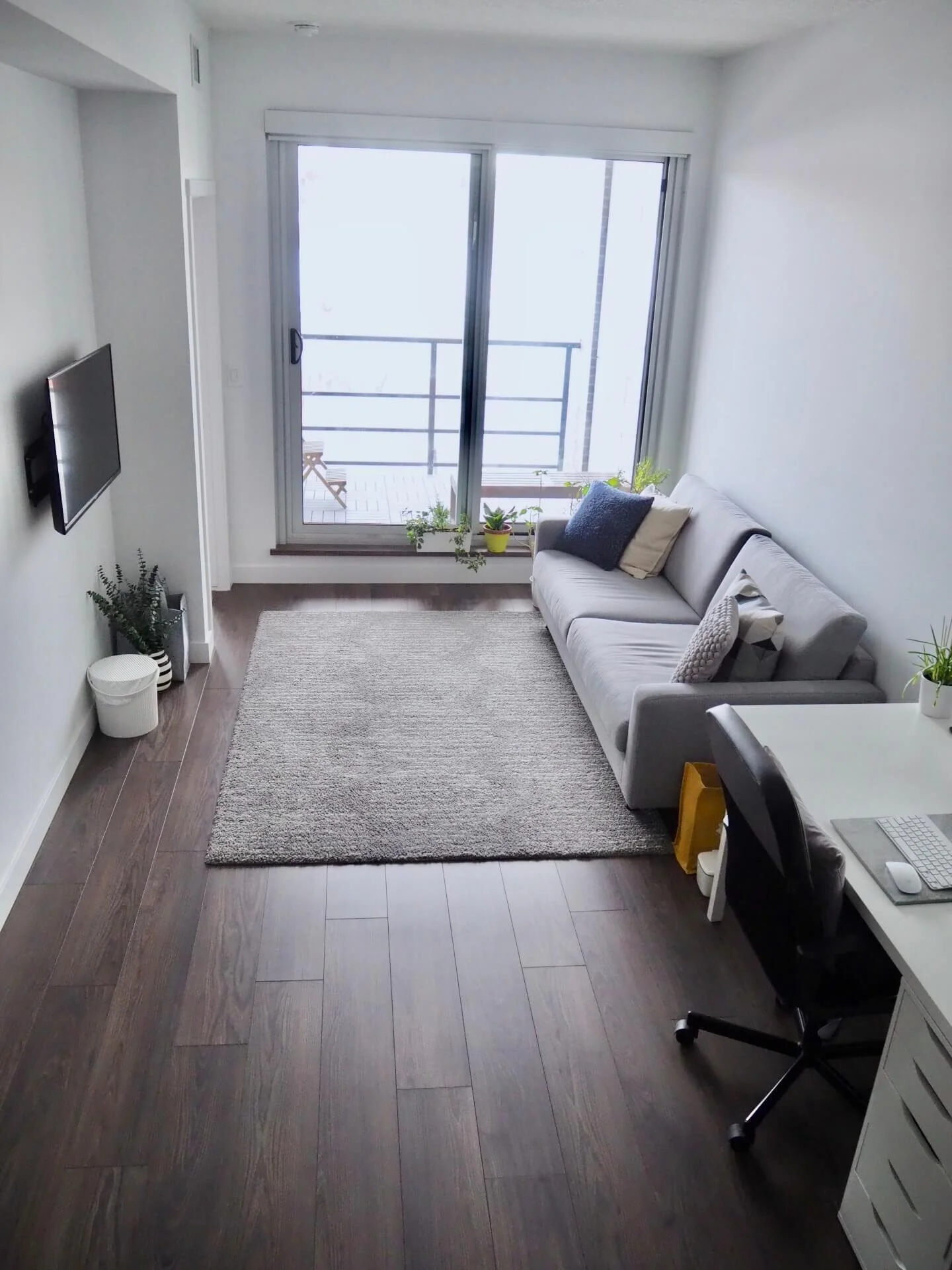 キレイになって気持ち良い！後回しにしがちな窓のサッシを家にあるモノで簡単に掃除！