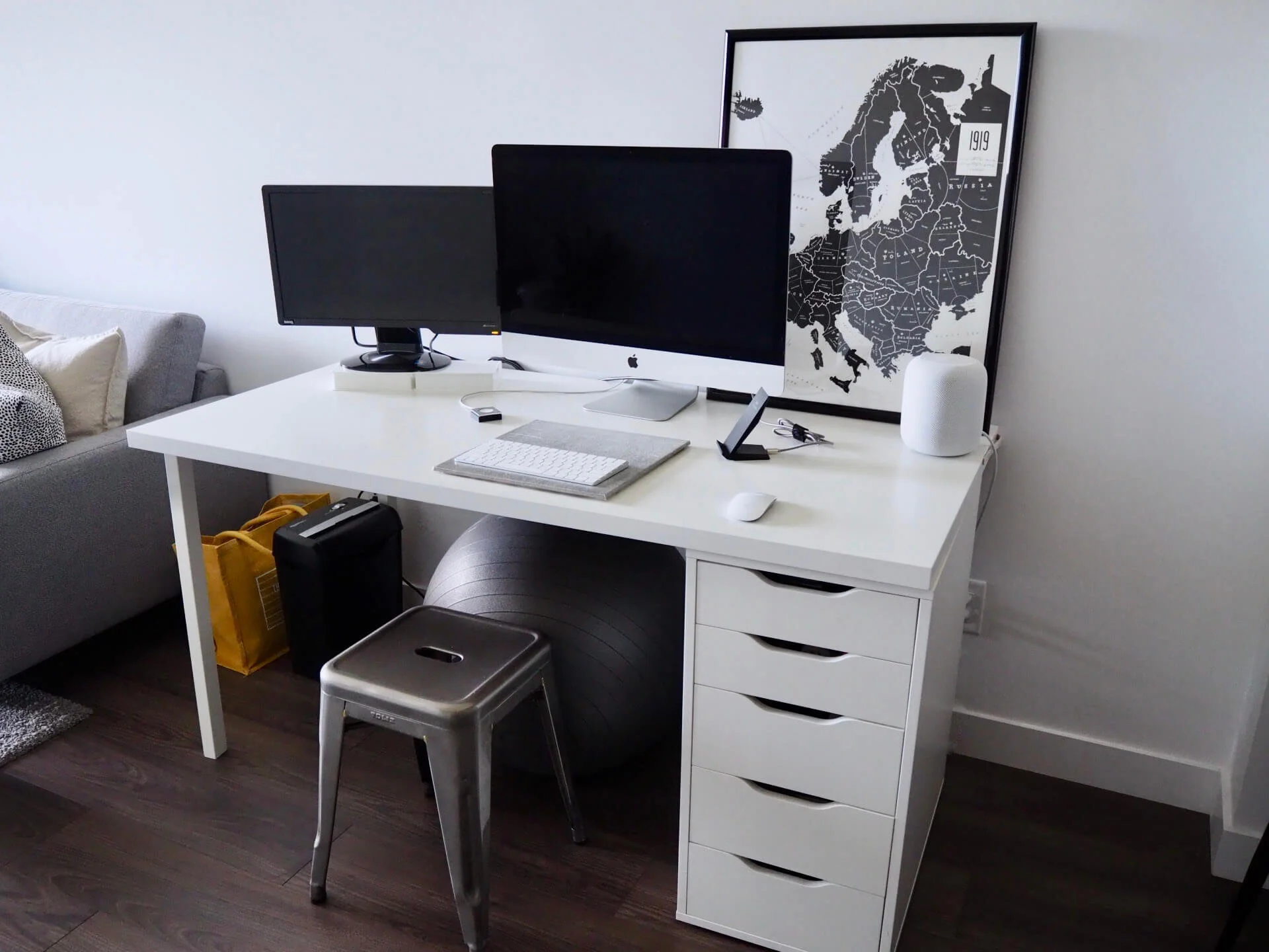 ３ヶ月経過。在宅勤務中の夫と育休中の私の部屋の使い方。