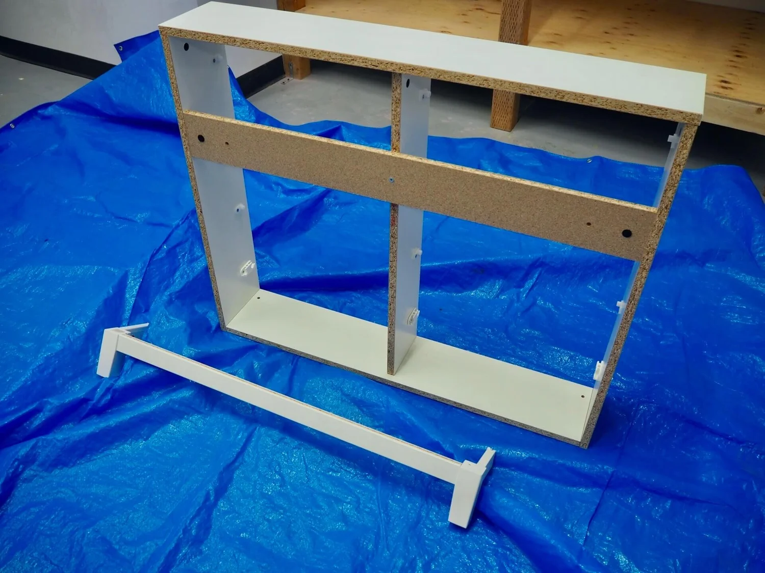 狭いし収納ない玄関の悩みその Ikea家具購入 理想の色にペイントdiy りすと私と暮らし