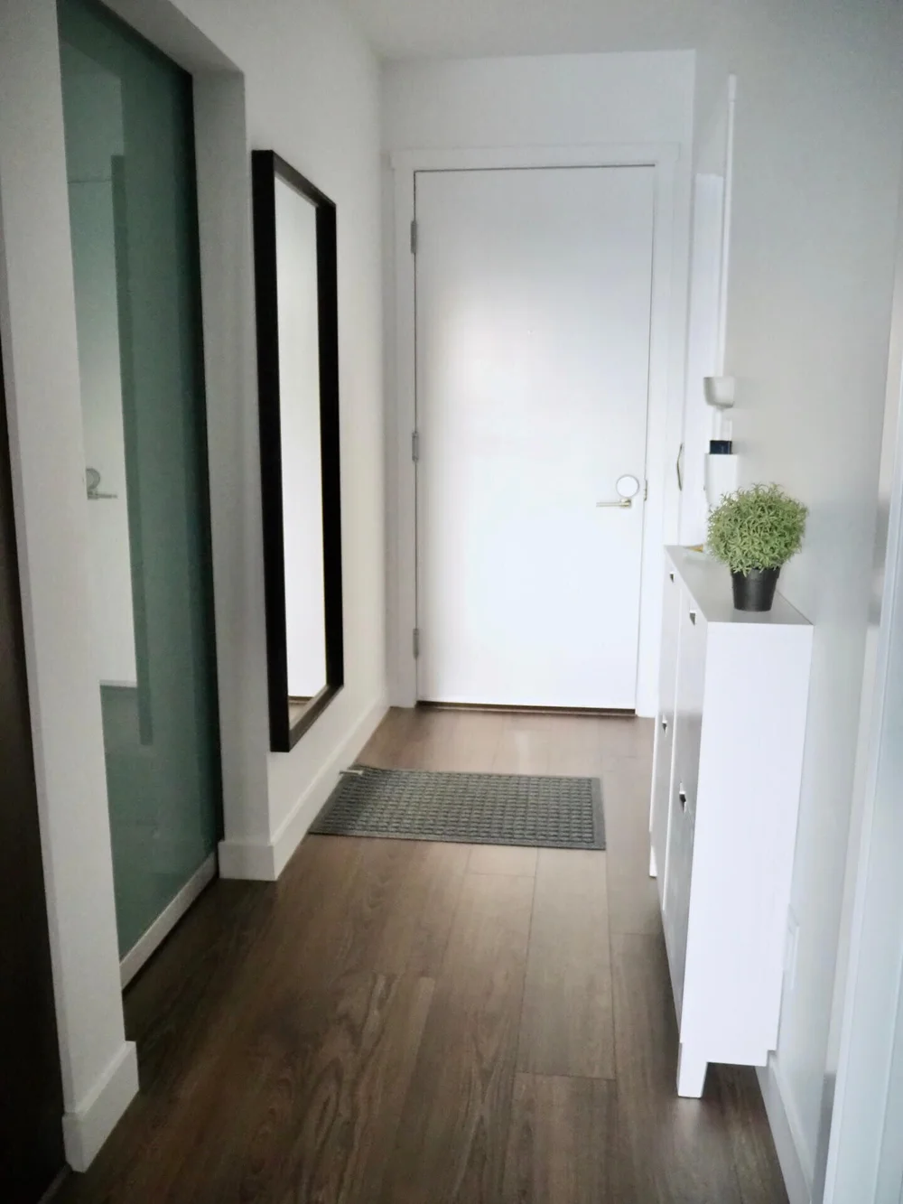 収納が少ない玄関 があの北欧雑貨で小物収納がさらに便利に りすと私と暮らし