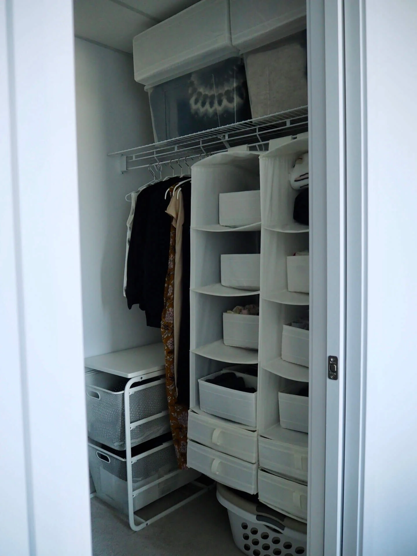 クローゼット収納の見直し。IKEAでリピ買いした愛用品に新色グレーも発見。