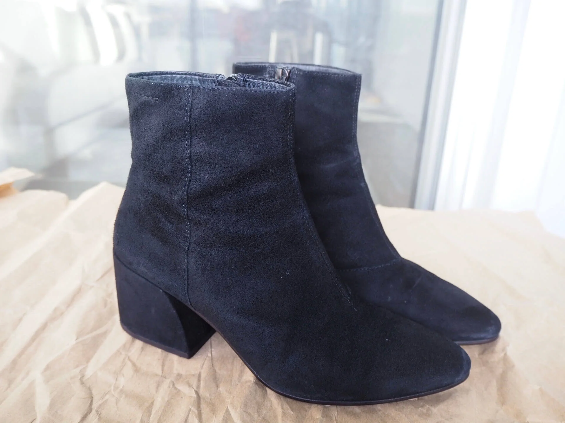 スエード靴のお手入れは難しい？という思い込みを払拭。意外と簡単にできる！