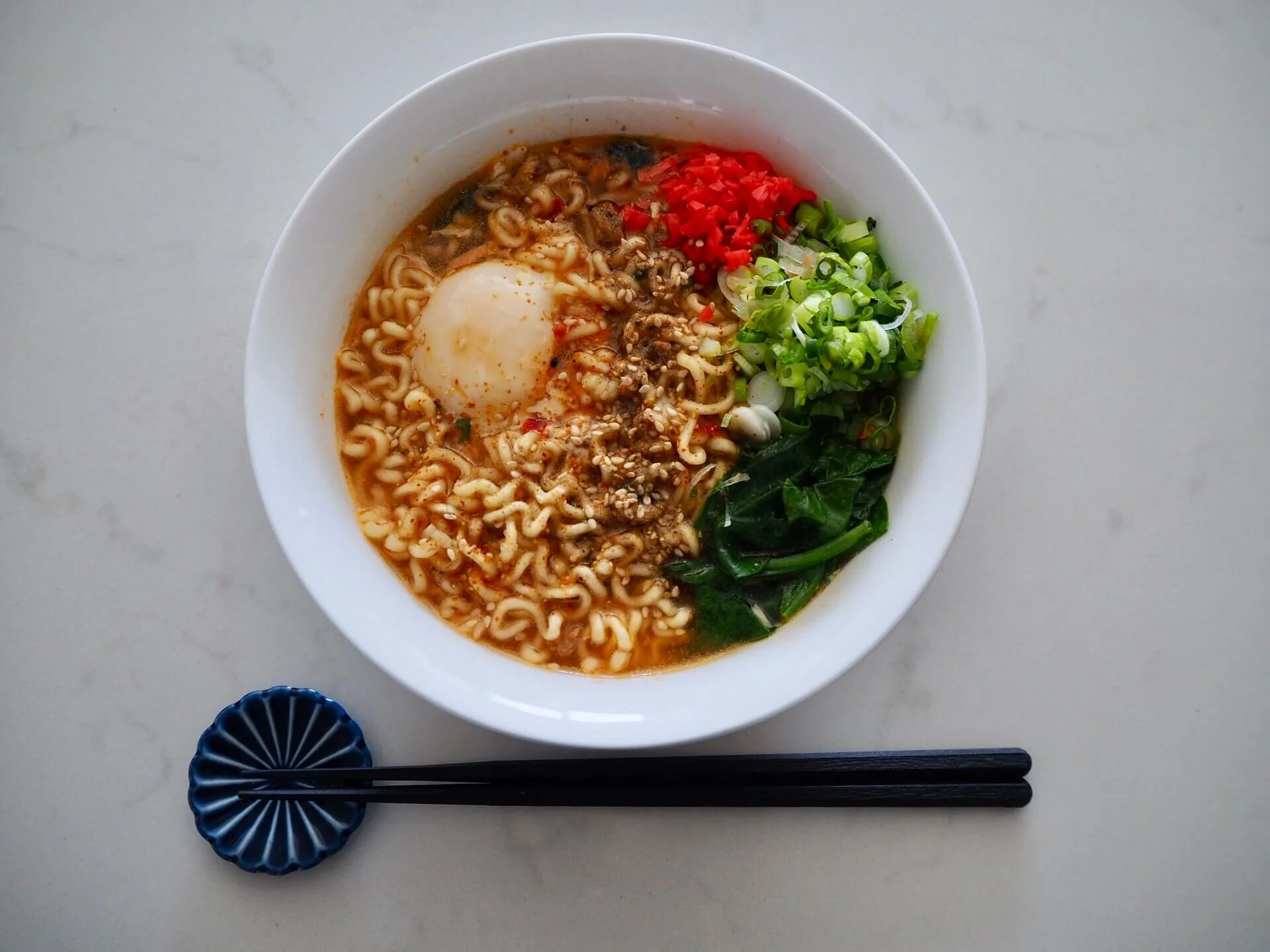 料理がめんどい時の救世主「袋めん」3つの具材で栄養バランスを工夫。