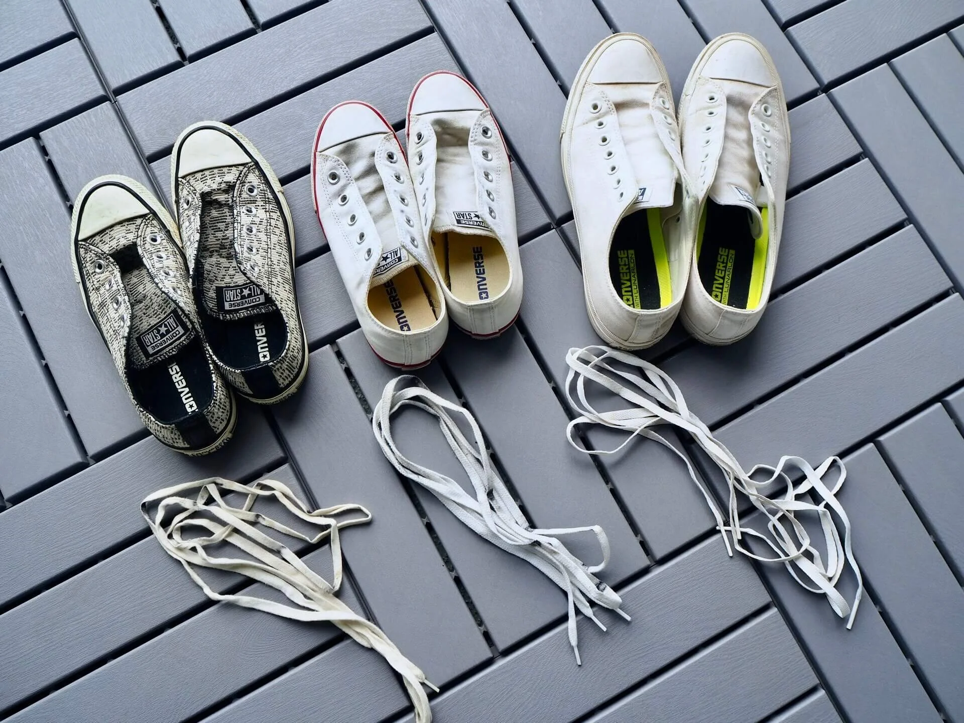 オキシクリーンで靴を丸洗い！驚くほど汚れが落ちた衝撃のビフォーアフター。