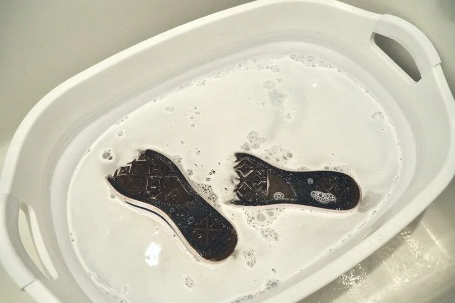 不用品を現金化のコツ！コンバースの靴を洗って得られた報酬額はいくら？