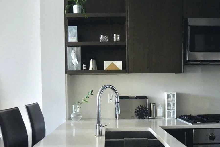 部屋の乱れは心の乱れ。〇〇効果で得たエネルギーでキッチンリセット。