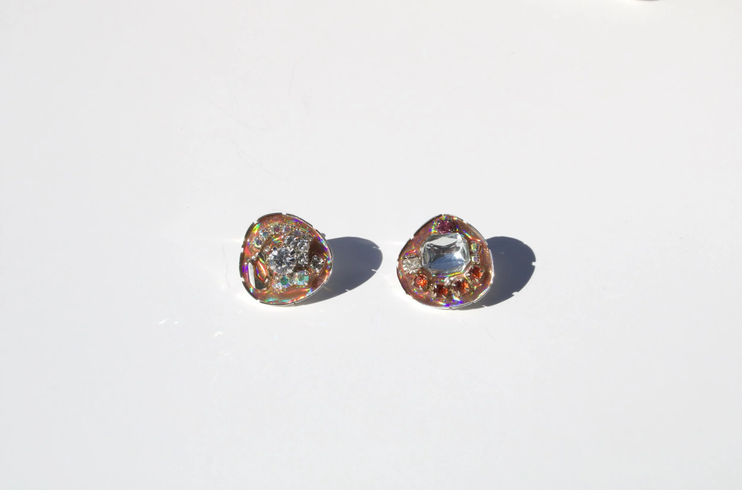 rhinestone studs rainbowred2.jpg