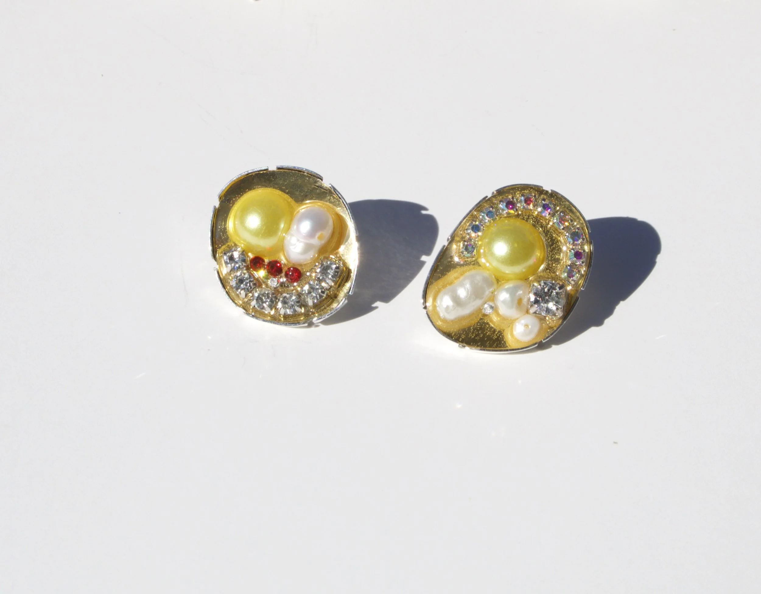 rhinestone studs gold2.jpg