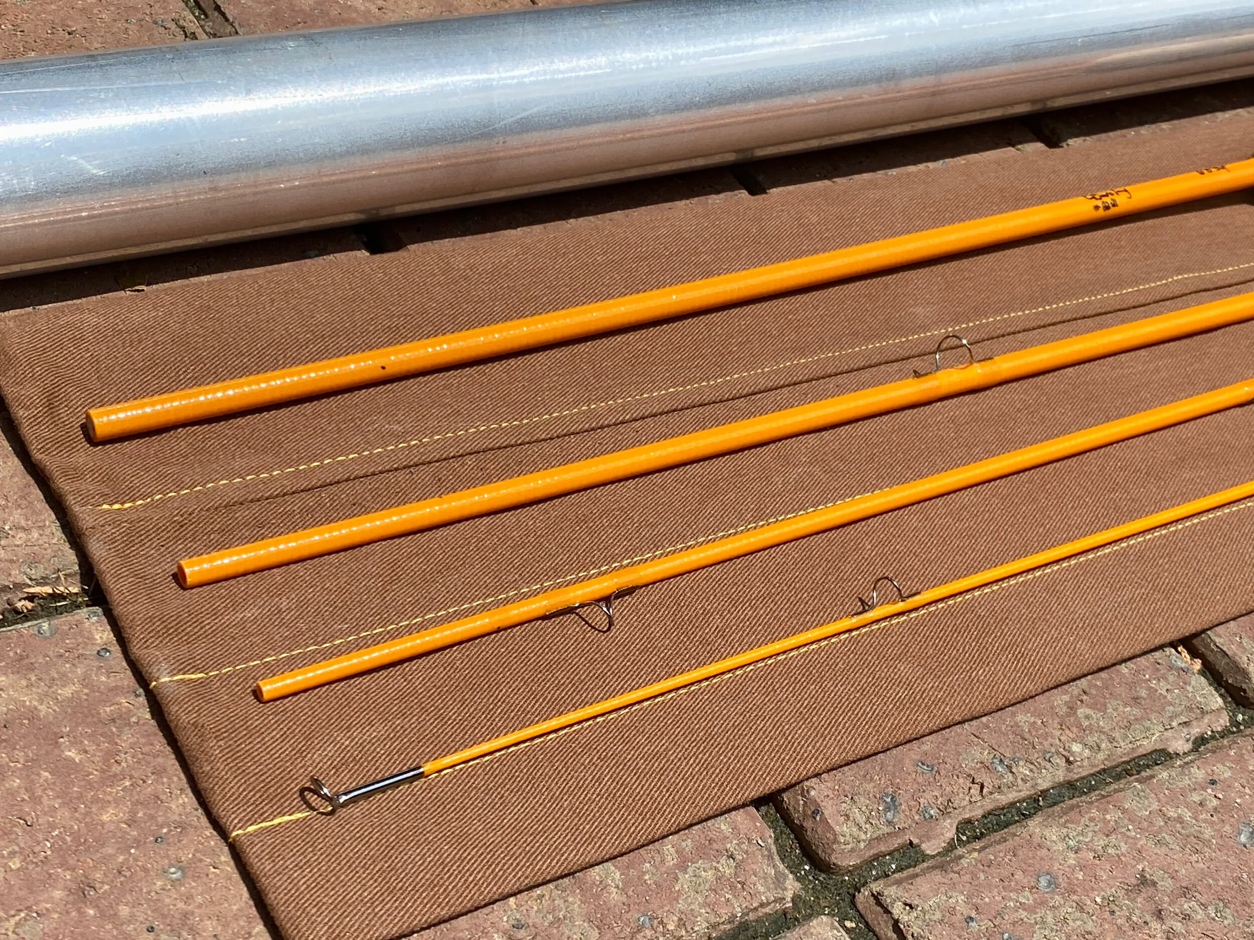 C7ACCA40-AFFA-49FC-BBD8-5E43FDCF1CF7