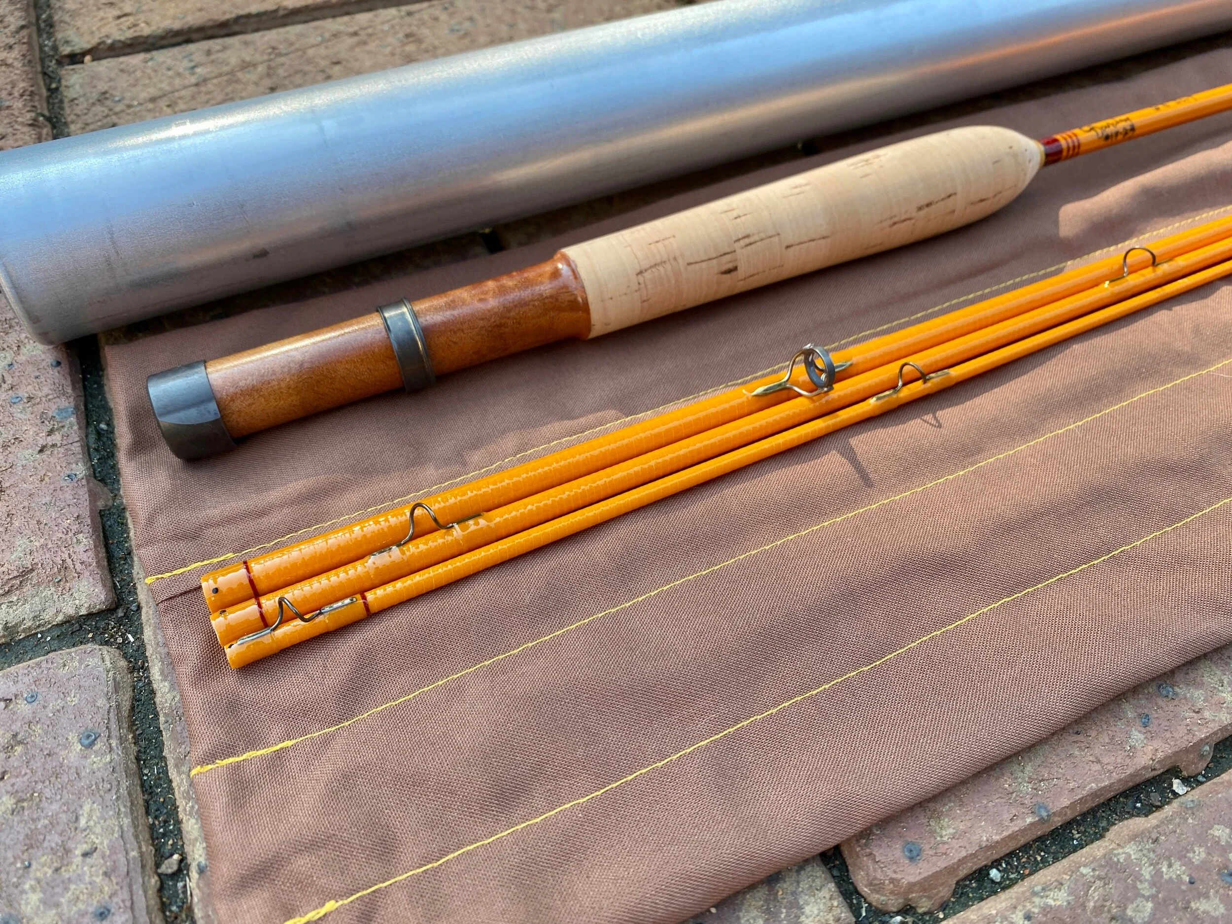 AAE1E512-0DCC-4BF5-A51C-C66DDE1A774A