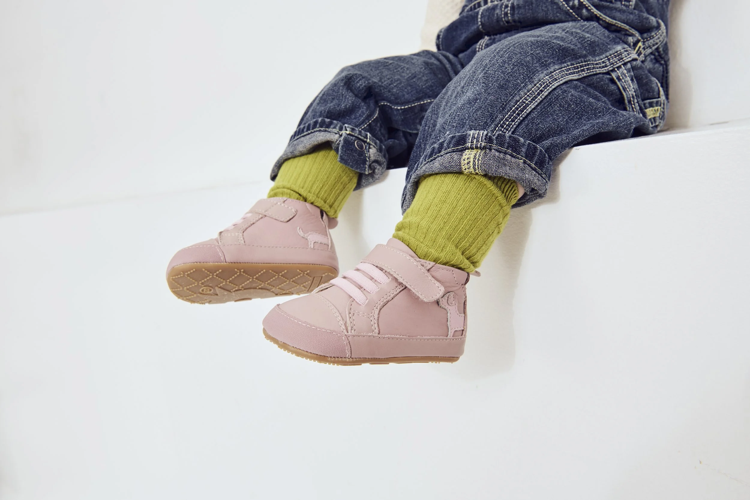 0112RT Dash Baby KISS 2.jpg