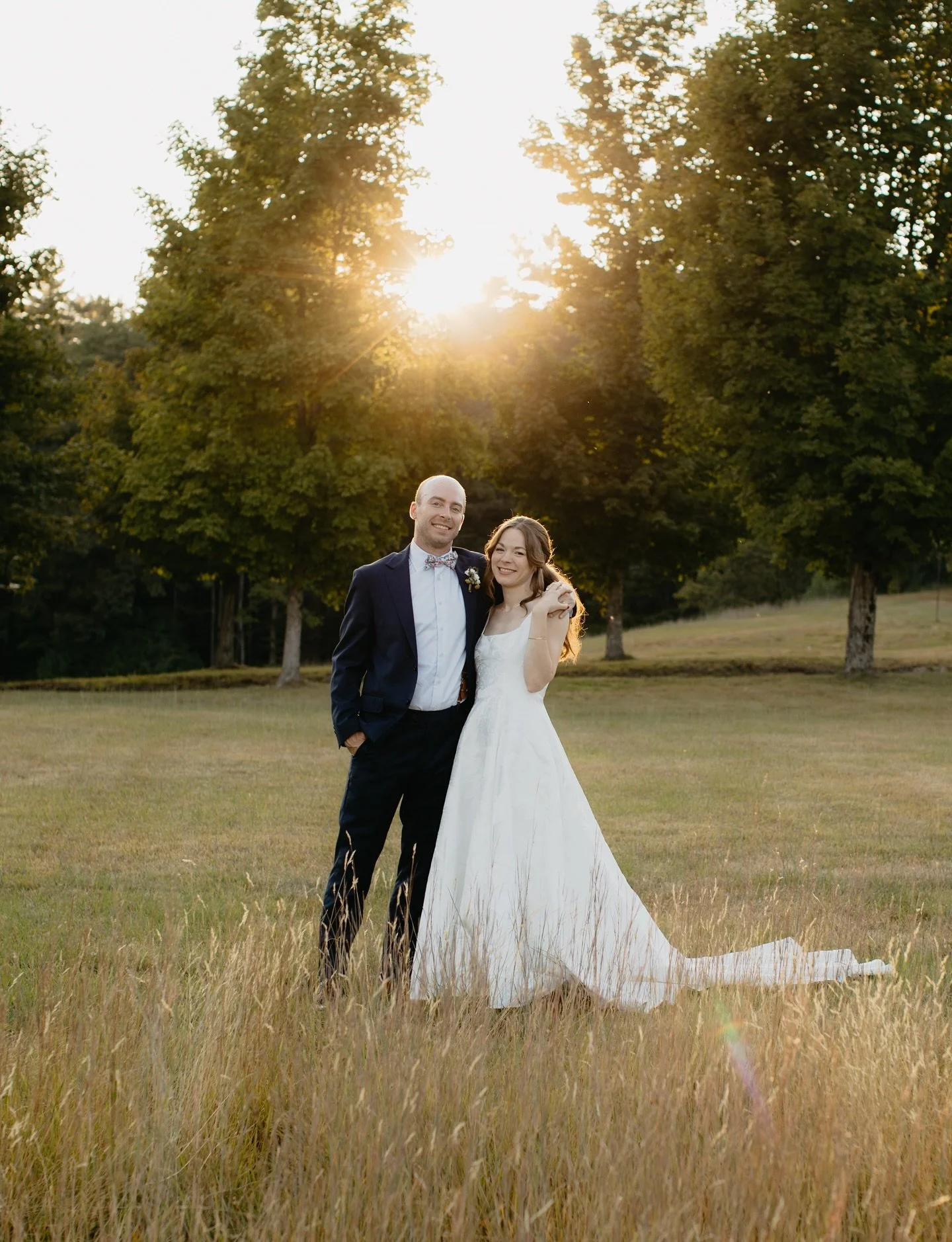 Summer wedding albums arriving and Nicole and John&rsquo;s wedding was absolutely beautiful. 

Mother Nature really showed off for this one in the gold hues of the fields and sky. The lush landscape added to the beauty of their authentic and meaningf