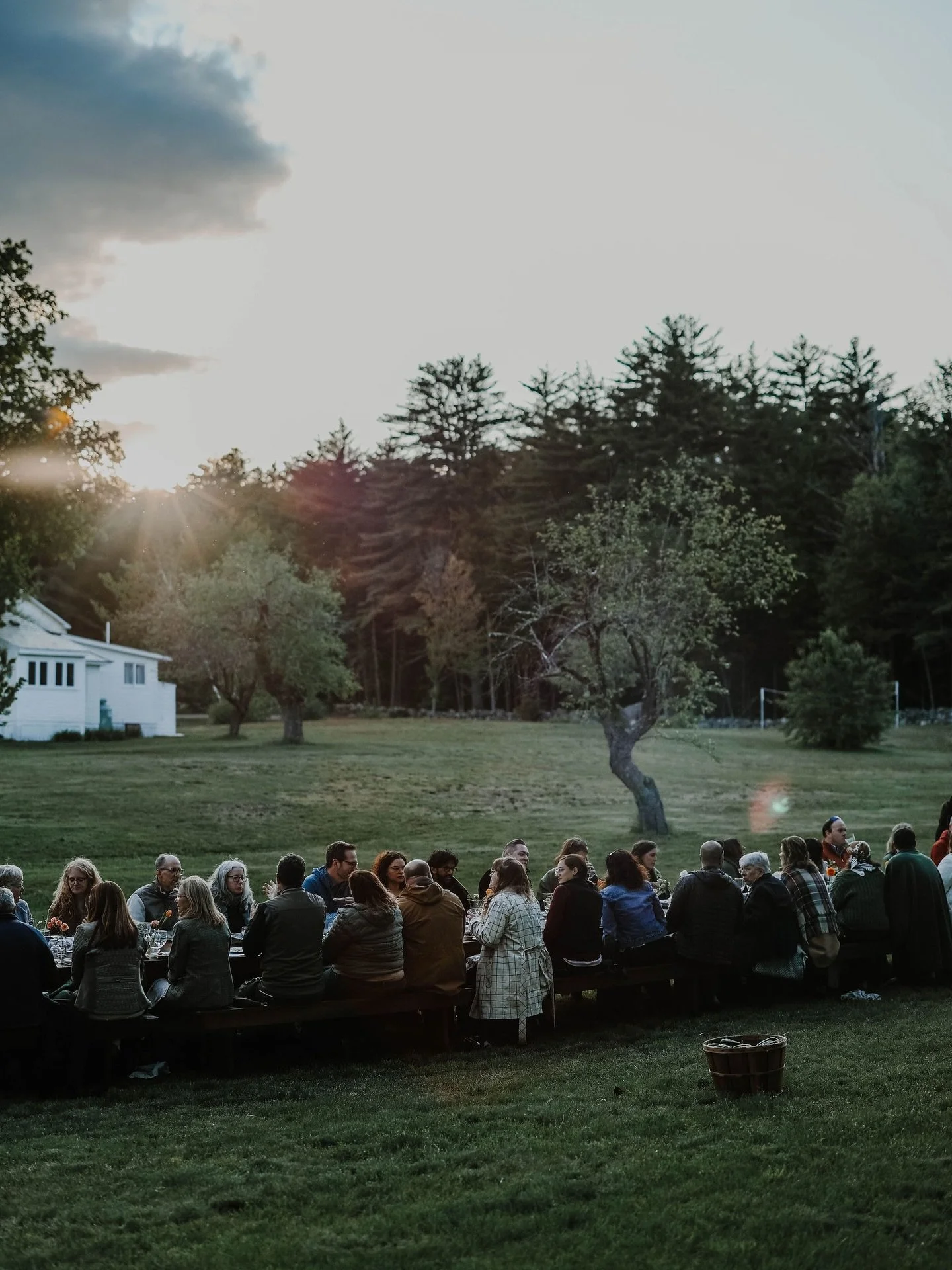 There&rsquo;s something that happens when the right people gather in the right place. ✨

Conversations linger a little longer. Glasses get refilled. Laughter carries across the lawn as the sun dips behind the mountains.

At The Preserve at Chocorua, 