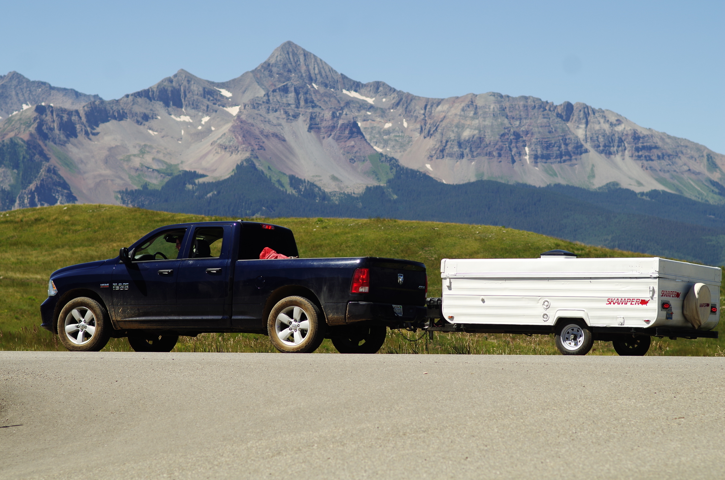  Do those mountains look familiar? Those are the Coors mountains that turn blue when your beer is cold! 