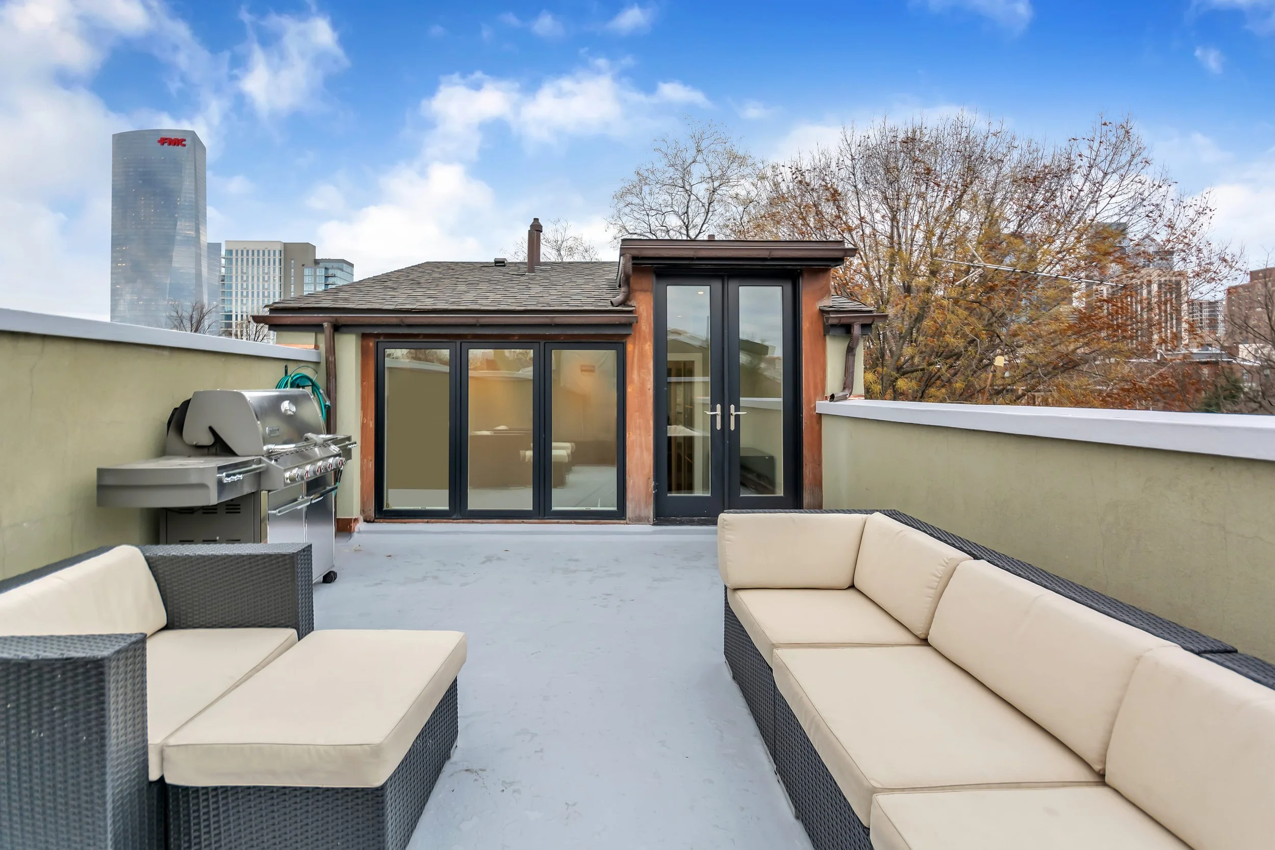 2330 Pine St (26)-min.jpg
