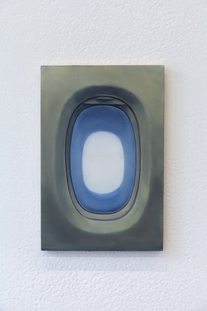 kate-wallace-2019-aeroplane-window-15-x-10cm-oil-on-board.-photo-daniel-gardeazabal-lr.jpg