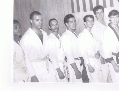 hector_martinez_at_judo_twins_dojo_1964_(2).jpg