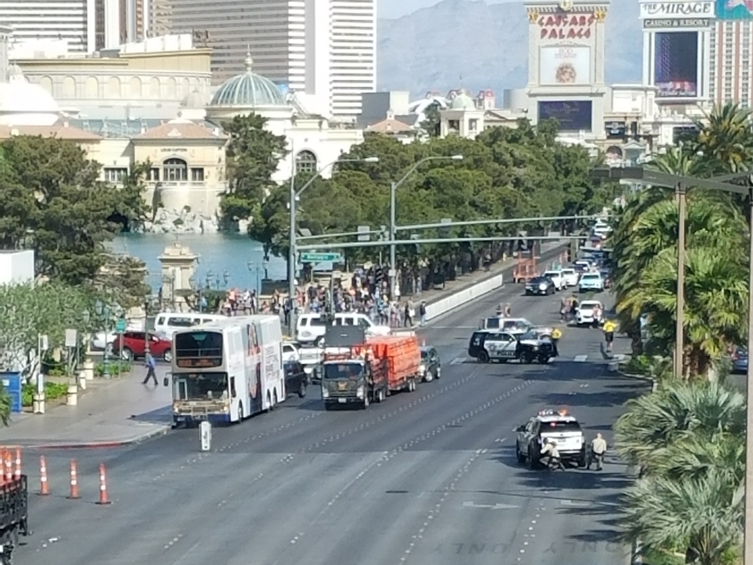 Vegas Standoff