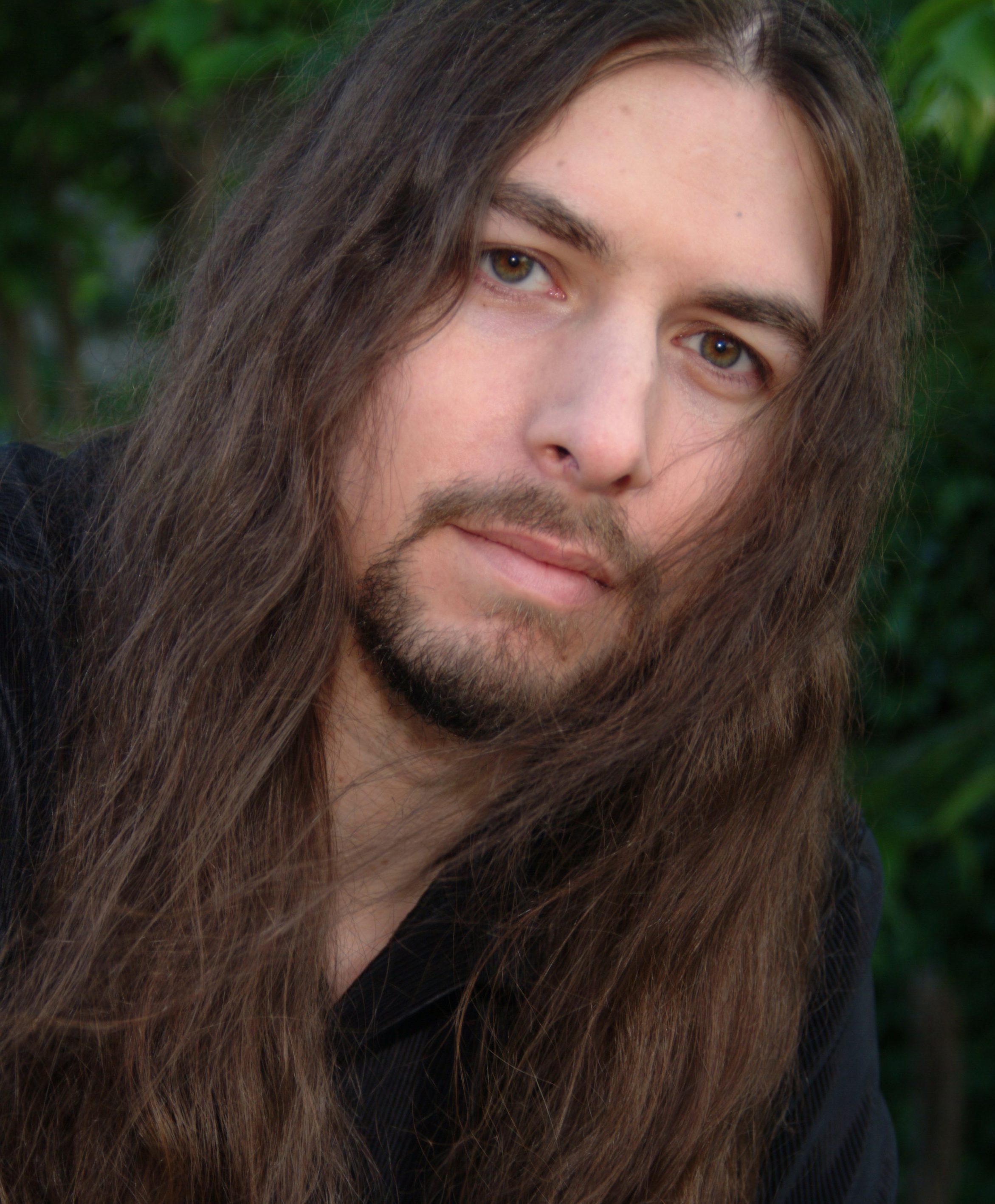 Mike Walsh has a degree in Music Education and has been giving guitar lessons for over 20 years. 