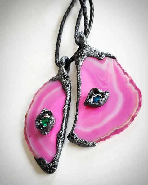 The Mirror of the Soul Pendant (pink II)