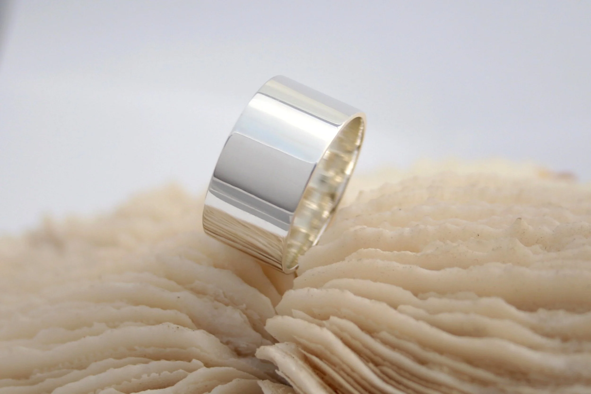 wide ring.jpg