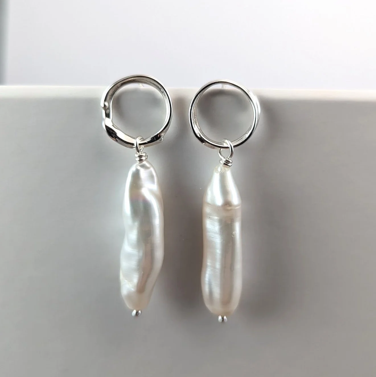 Large scribble stud with long Biwa pearl drops