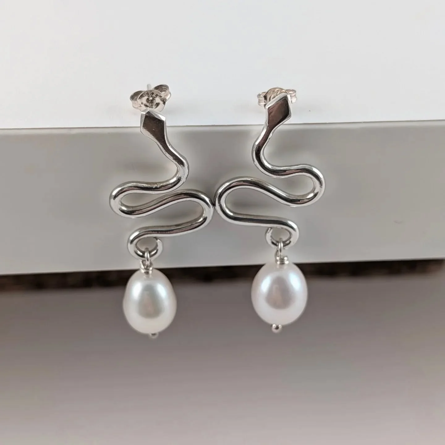I am just putting some stock back on the website after taking them down last week for the Brisbane Grammer Art Show. Such a rewarding experience and it was a busy week with fitting in watching Eurovision in between selling jewellery. 

I will be list